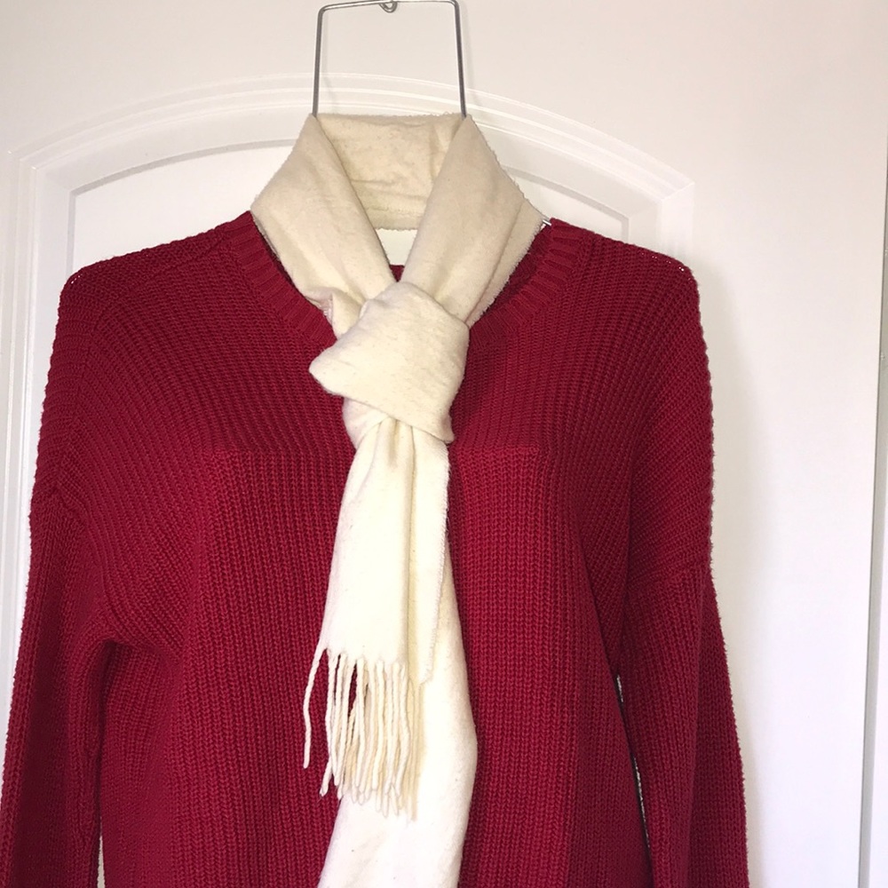 Sweater - Picture 2 of 9